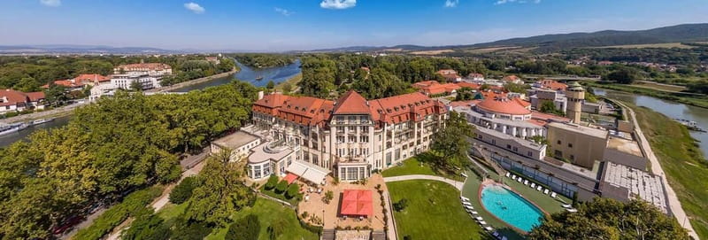 Bratislava/Slovakia: Trencin Castle, Piestany Spa, Monastery - Piešťany and the evening spa atmosphere