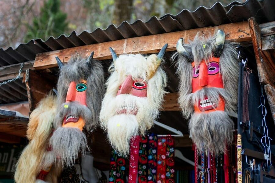 Bucharest: Bran Castle and Bear Sanctuary Small-Group Tour - Is $145 good value?