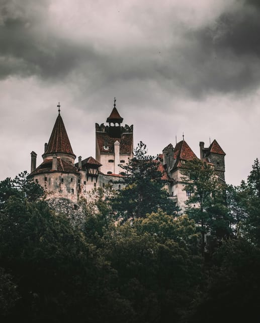 Bucharest: Dracula and Peles Castles For Private - What the private vehicle changes