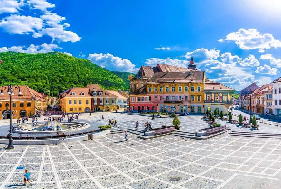 Bucharest : Dracula Castle, Peleș Castle & Brașov Day Trip - Should you book it?