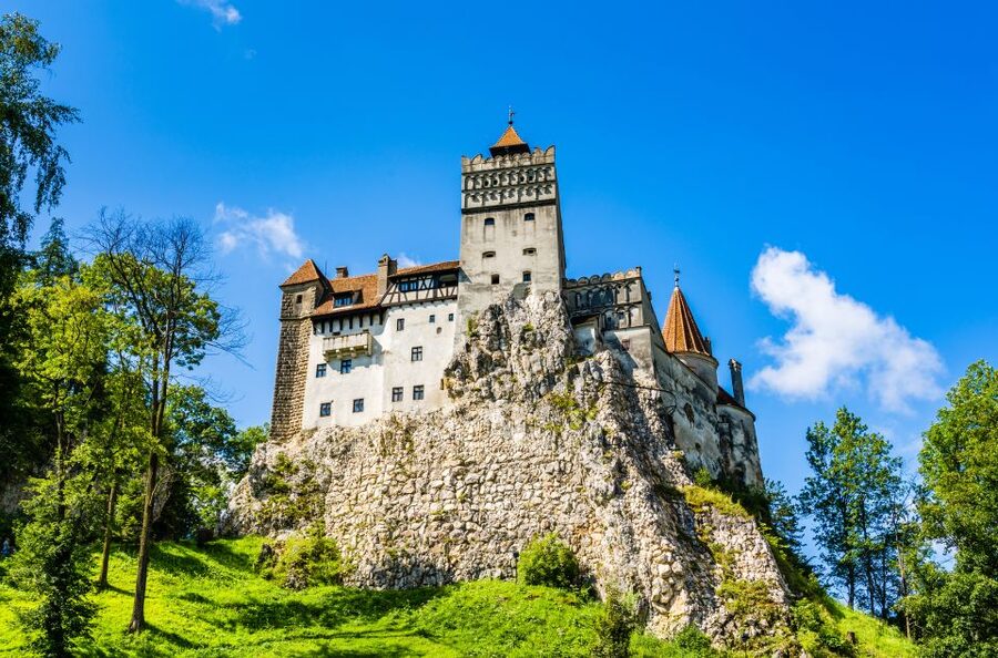 Bucharest: Dracula Castle, Peles Castle & Brasov Guided Tour - Practical tips for getting more from the day