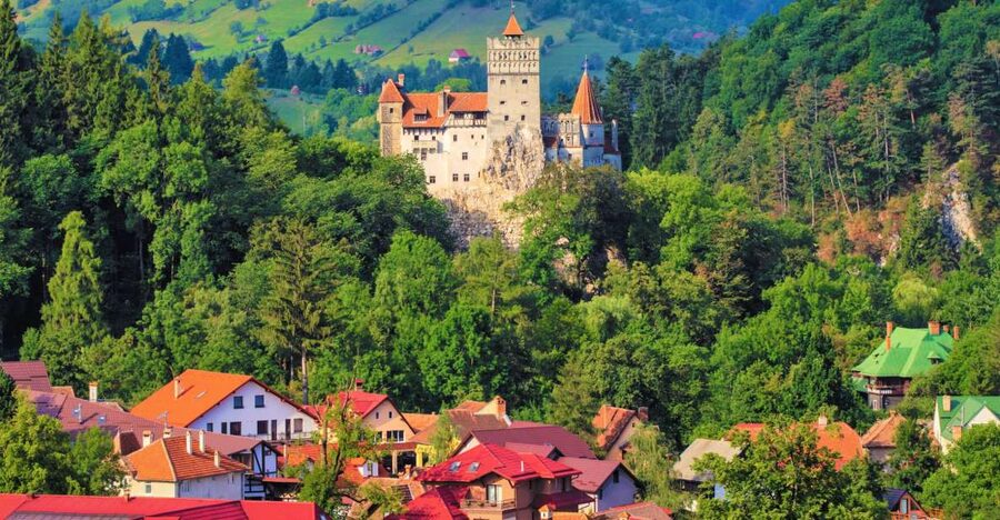 Bucharest: Dracula Castle, Peles Castle & Brasov Old Town - Key points to know before you book