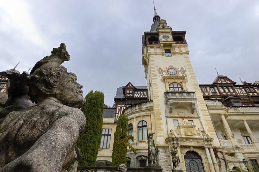 Bucharest: Dracula Castle, Peles Castle & Brasov Old Town - Peleș Castle: the day’s grandest interior