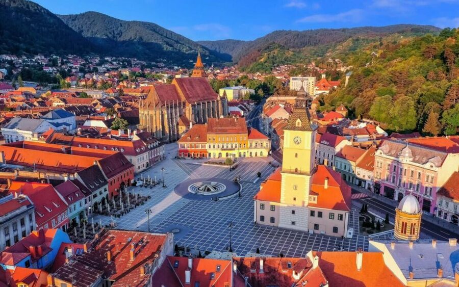 Bucharest: Dracula's Castle, Peleș Castle & Brașov Day Trip - Why this Bucharest day trip works