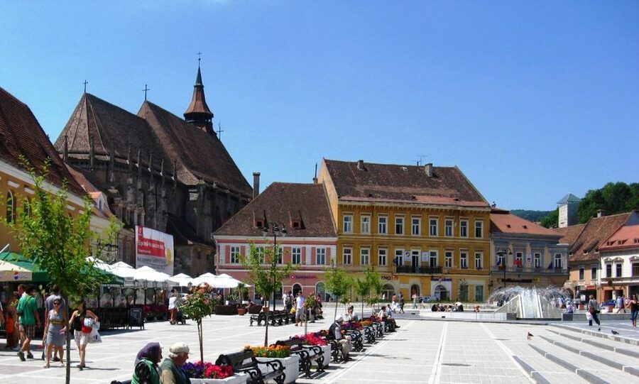 Bucharest: Dracula's Castle, Peles Castle, & Brasov Old Town - Who should book this Transylvania day trip?