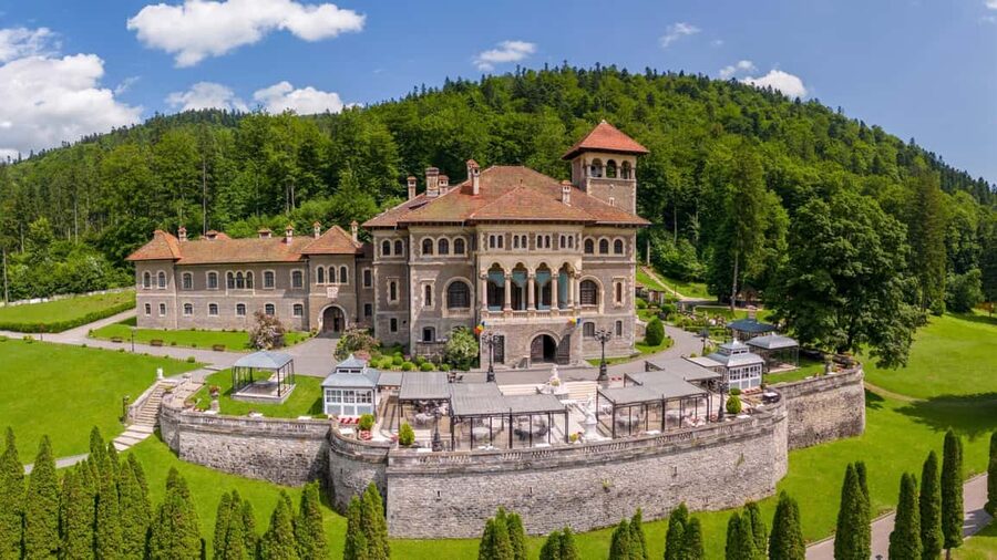 Bucharest:Dracula's Castle,''Wednesday''& Brasov Small Group - Key points to know before booking