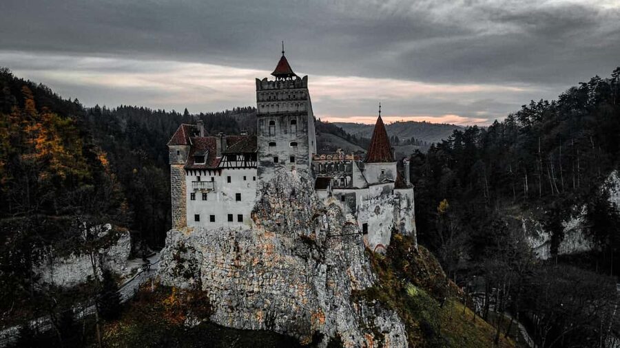 Bucharest:Dracula's Castle,''Wednesday''& Brasov Small Group - From Bucharest to Transylvania in one long day