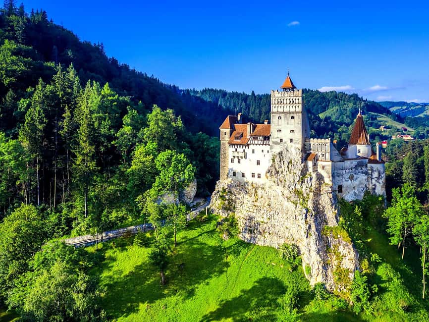 Bucharest: Peles Castle, Bran Castle, and Brasov Day Trip - What this Bucharest day trip is really trying to do