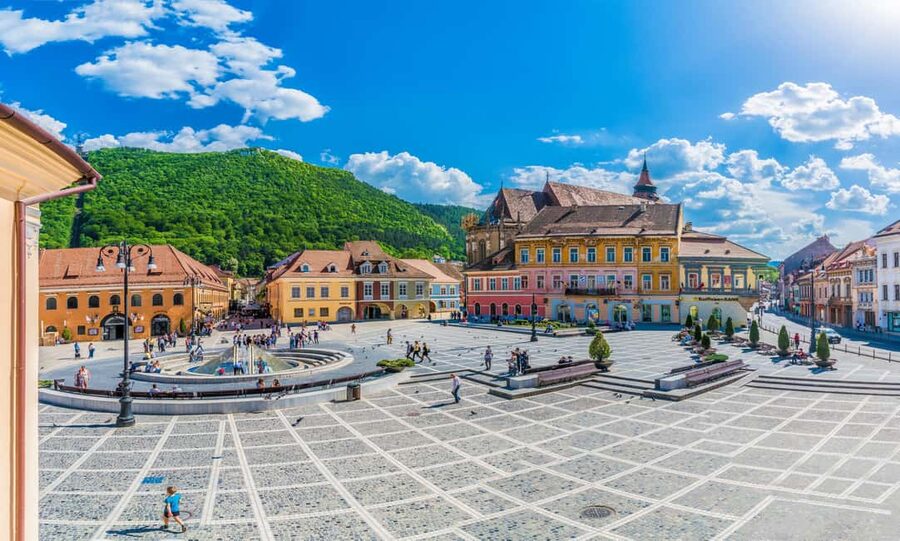 Bucharest: Peles Castle, Bran Castle & Brasov Day Trip - Brasov Old Town after the castles