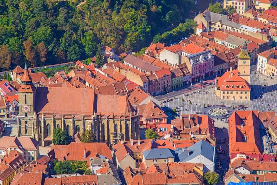 Bucharest: Peles Castle, Bran Castle & Brasov Day Trip - Morning views through the Carpathians