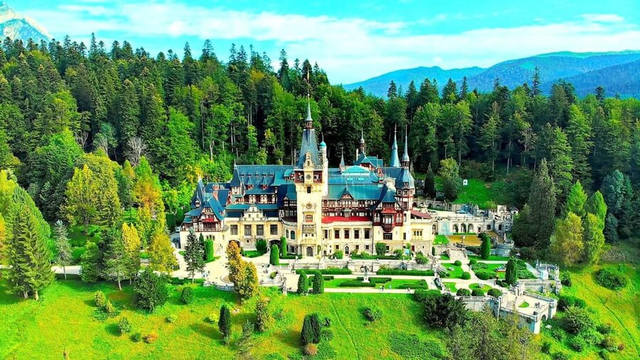 Bucharest: Peles Castle, Bran Castle, & Brasov Old Town Tour - What the $40 price really covers
