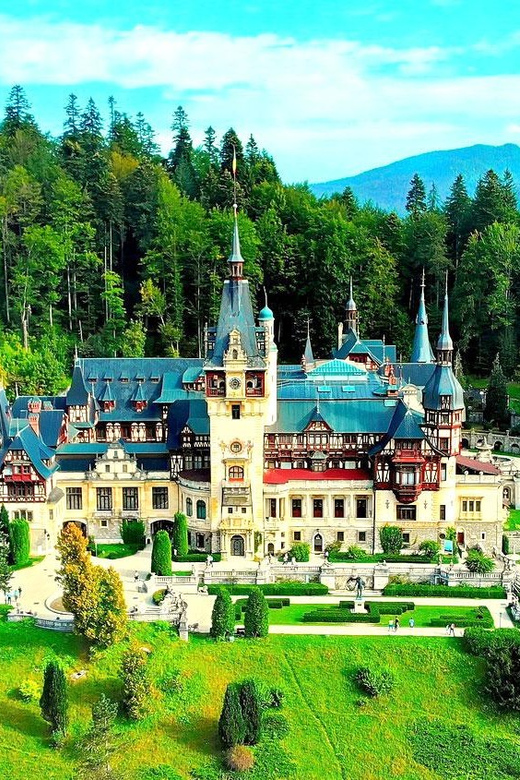 Bucharest: Peles Castle, Bran Castle, & Brasov Old Town Tour - My booking advice