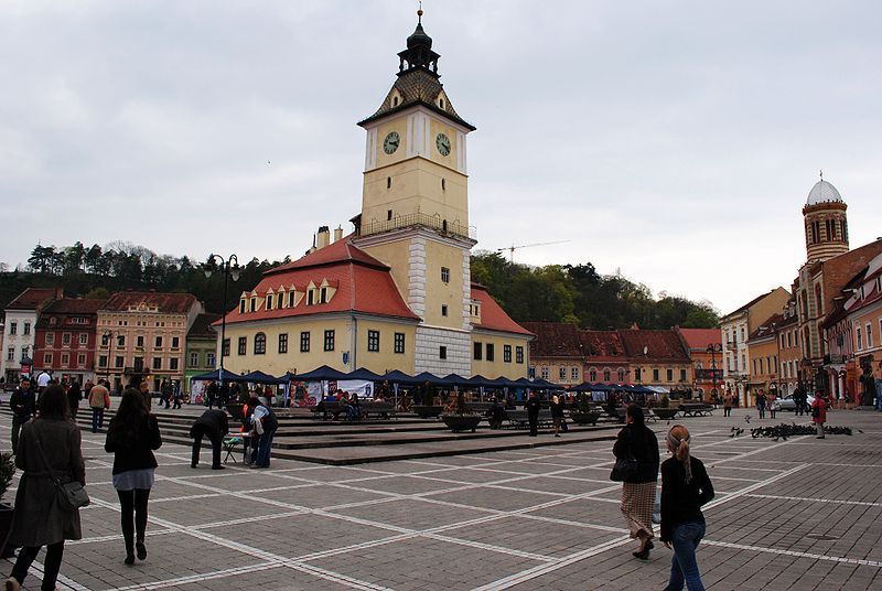Bucharest: Peles Castle, Dracula's Castle and Brasov Tour - Should you book it?