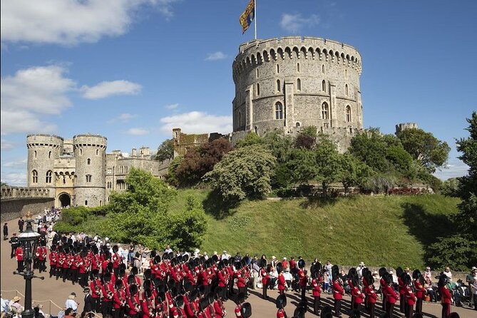 Buckingham Palace and Windsor Castle Escorted Tour from London - Windsor Castle, a working royal stronghold