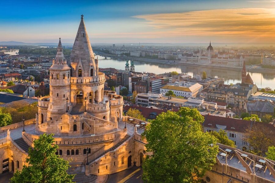 Buda Castle District and Matthias Church Private Tour - Matthias Church: the richest stop for detail