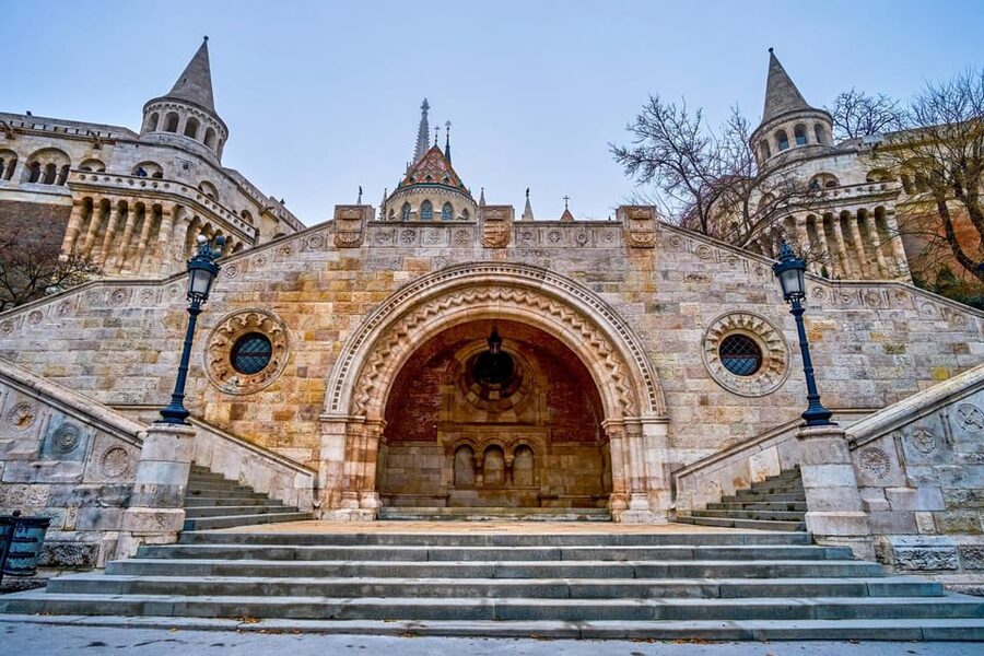 Buda Castle District and Matthias Church Private Tour - Who should book this walk?