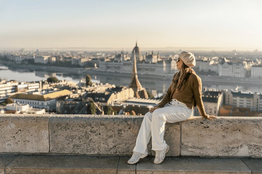 Buda Castle: Group photoshoot with a local guide - How Bence guides the hour