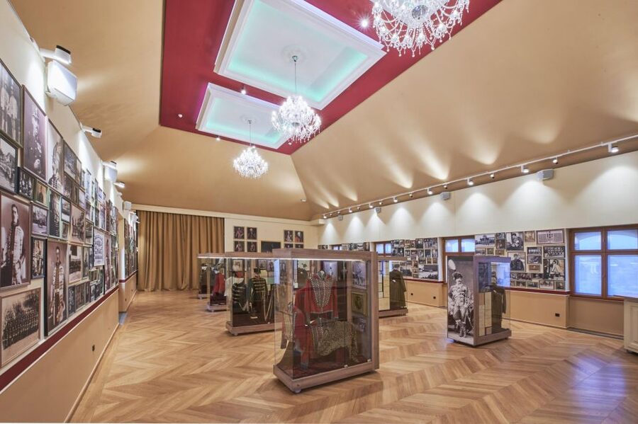 Buda Castle: Hungarian Delicacies & Historical Exhibition - Is the price fair?