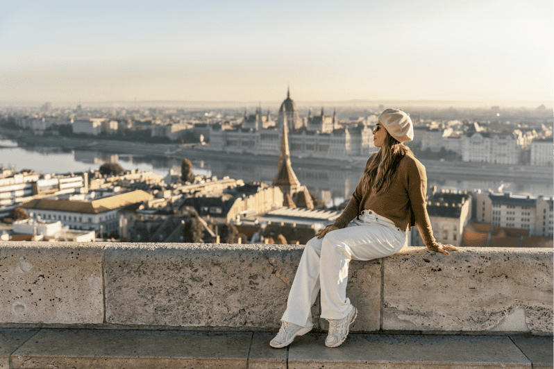 Buda Castle: Private photoshoot with a local guide - Meeting Bence and getting comfortable in front of the camera