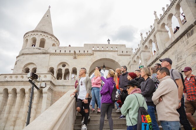 Buda Castle Tour: Fisherman's bastion and hidden gems - Buda Castle and the National Gallery finish