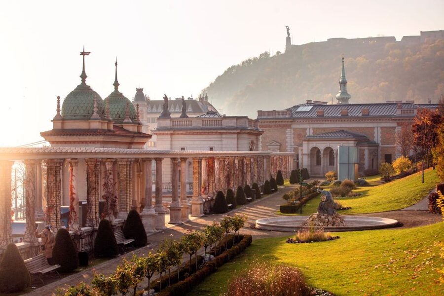 Budapest: 3-hour City Tour with Castle Walk + 1-hour Cruise - Castle Hill: the tour’s best walking stop