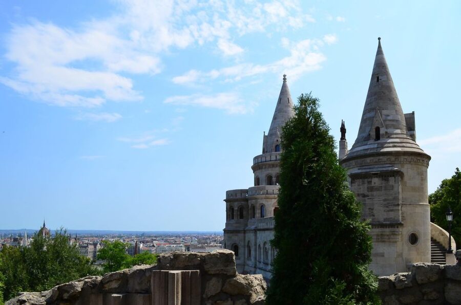 Budapest: 3-Hour Grand City Tour and Castle Walk - Why the bus matters more than you might expect