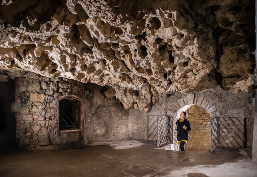Budapest: Buda Castle Cave Tour - What the Geology Adds