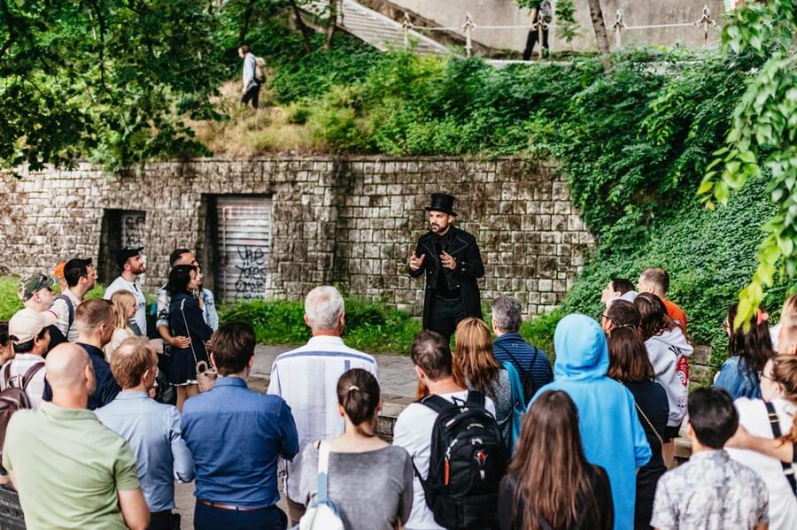 Budapest: Buda Castle District Vampires and Myths Night Tour - The House of Houdini and a change of mood