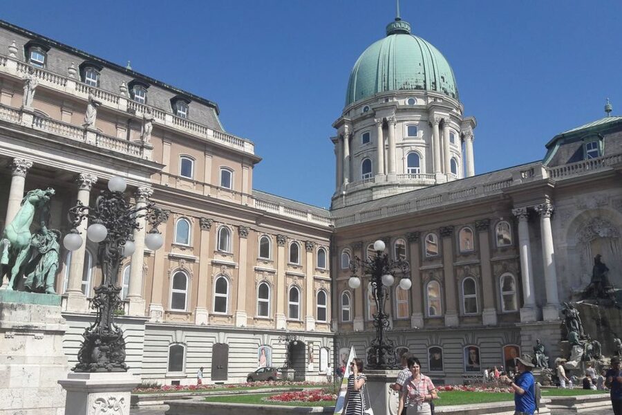 Budapest: Buda Castle District Walking Tour - The President’s Palace and Royal Palace courtyards