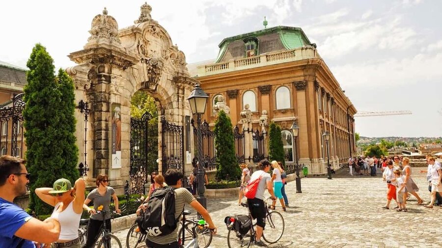 Budapest & Buda Castle e-Bike Tour with a local guide - Taban, the Danube, and Elizabeth Bridge