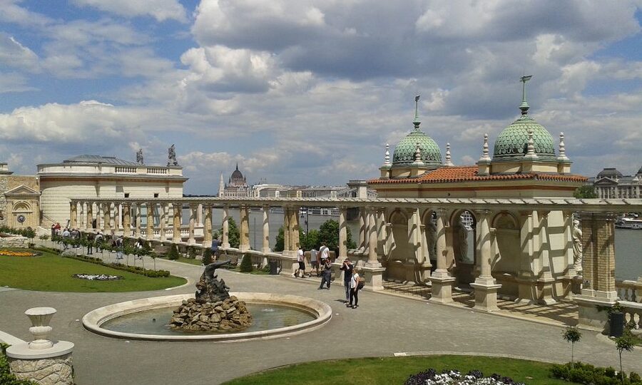 Budapest: Buda Castle Private Walking Tour - Matthias Church and Holy Trinity Square