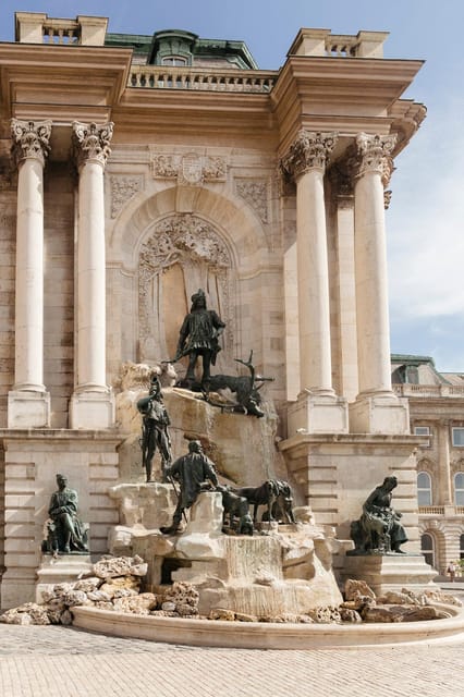 Budapest: Buda Castle Walking Tour & Folk Music Performance - Key points to know before booking