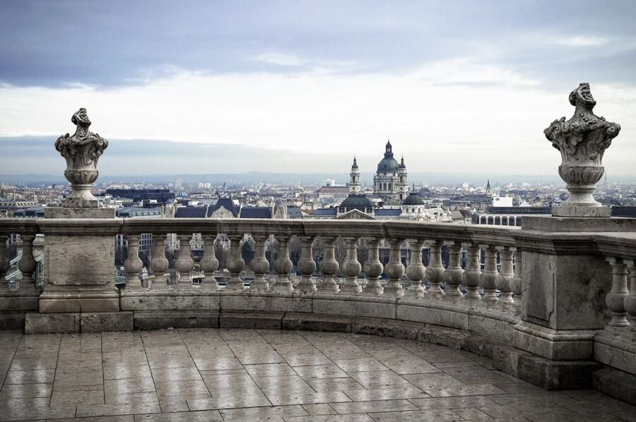 Budapest: Buda Castle Walking Tour in German - Why Buda Castle is worth two hours