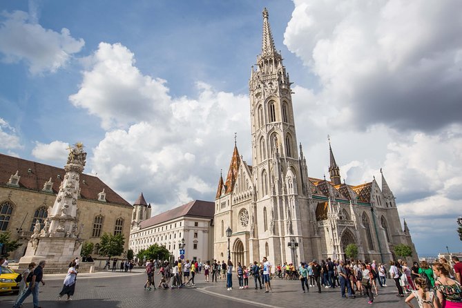 Budapest Castle Walk - Castle Garden and the Danube-side Várkert Bazaar