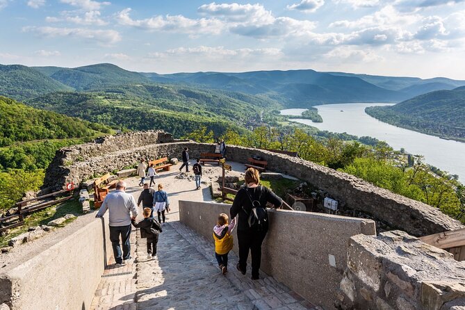 Budapest Hike to Visegrád Castle w or wo Sauna/Danube beach - Value, timing, and who should book