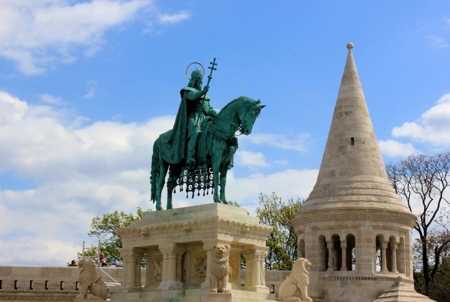 Budapest: Private Walking Tour of the Castle District - Timing, weather, and practical limits