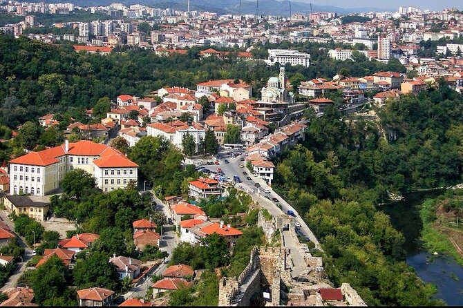 Buzludzha Monument and Tsarevets Fortress in Bulgaria Private - Veliko Tarnovo, Arbanassi, and time for lunch