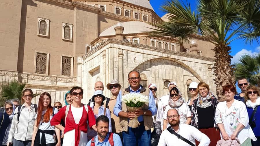 Cairo: Giza Pyramids, Egyptian Museum & Citadel Private Tour - What the private vehicle and guide add