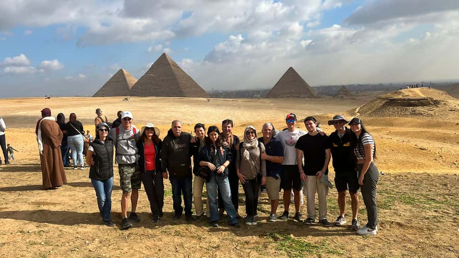 Cairo: Giza Pyramids, Egyptian Museum & Citadel Private Tour - Who should book this experience?