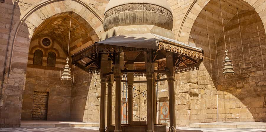 Cairo: Salah El Din Citadel and Old Cairo Bazar Guided Tour - Shared, private, and VIP versions