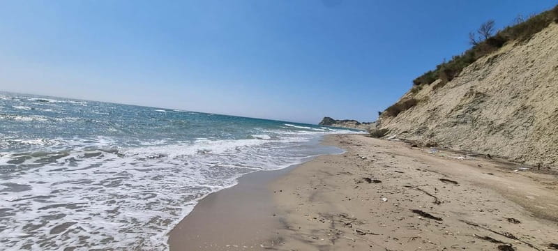 Cape of Rodon, Hiking to Castle, Beach, Wine testing tour! - What the winery stop adds, and what it costs