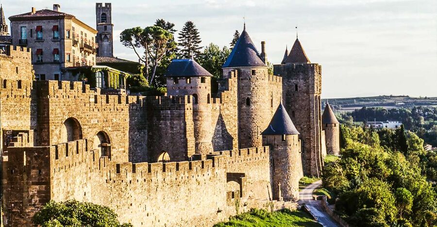 Carcassonne: Castle and Ramparts Entry Ticket - Walking Through Château Comtal