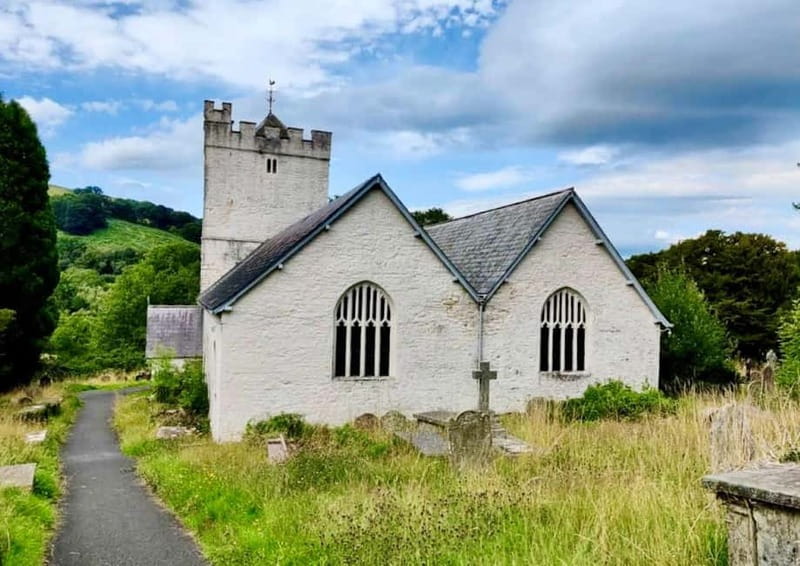 Cardiff: Waterfalls, Mountains & Castles Day Tour - At a glance