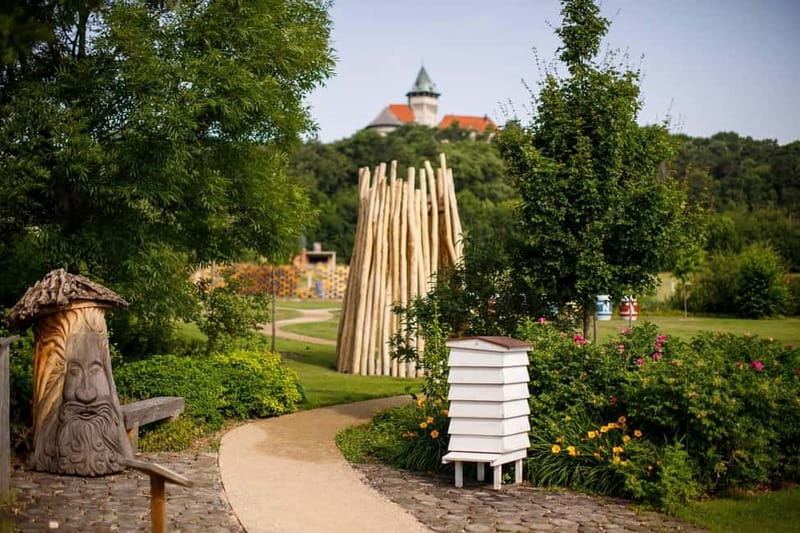 Carpathian Wine tasting tour + Red Stone Castle (Bratislava) - Key points at a glance