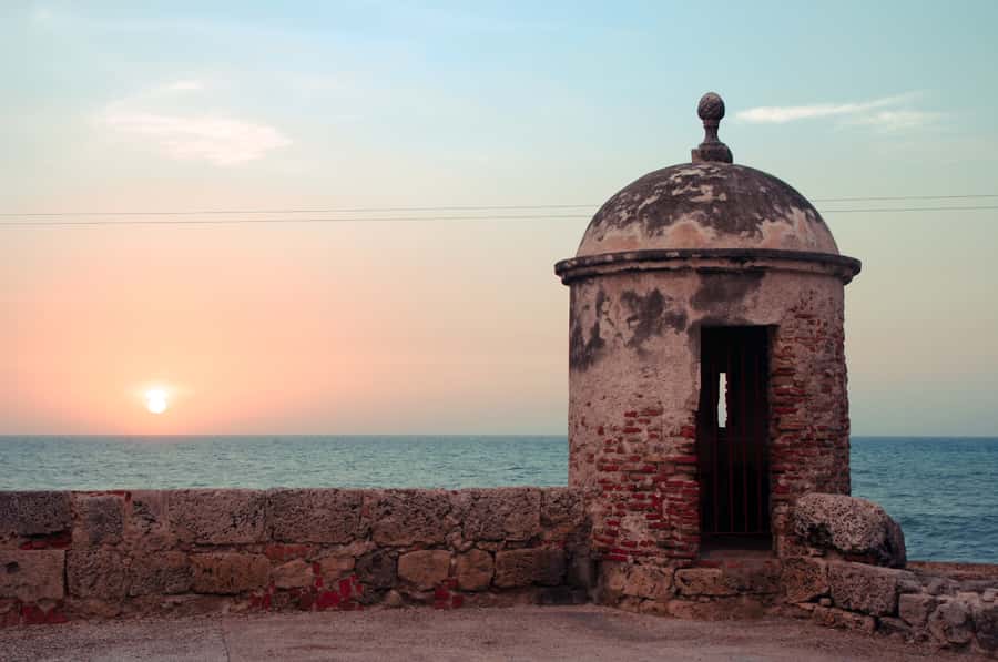Cartagena City Tour with San Felipe Castle & Old Town Walk - Centenario Park and Cartagena’s unexpected wildlife