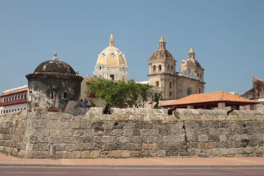 Cartagena City Tour with San Felipe Castle & Old Town Walk - Finishing in Getsemaní among murals and music