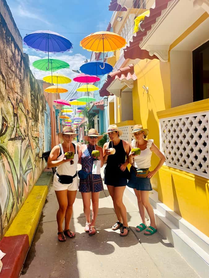 Cartagena: Complete Tour "San Felipe Castle, Popa and Getsemaní". - A fast introduction to Cartagena’s many faces