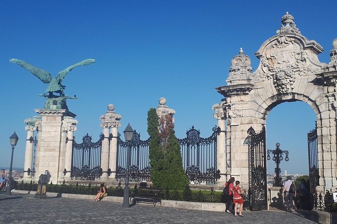 Castle district walk with legends - Who will enjoy this walk most