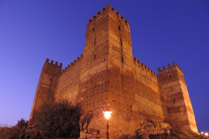 Castle of Baños de la Encina - Why Baños de la Encina Castle deserves your time