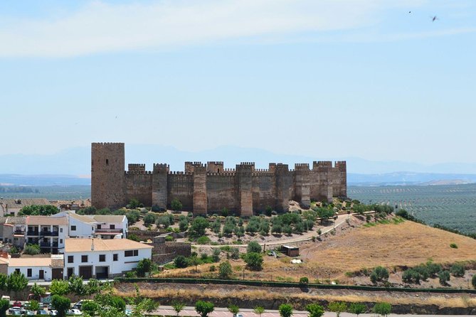Castle of Baños de la Encina - The 45-minute visit begins with a remarkable fortress